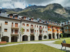 Отель Residencial Valle De Benasque, Бенаске